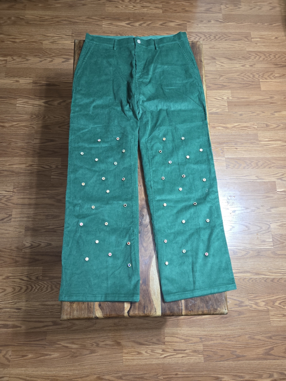 Onyx Emerald Green Corduroy Pants with Stud Accents. Size 2X-Large